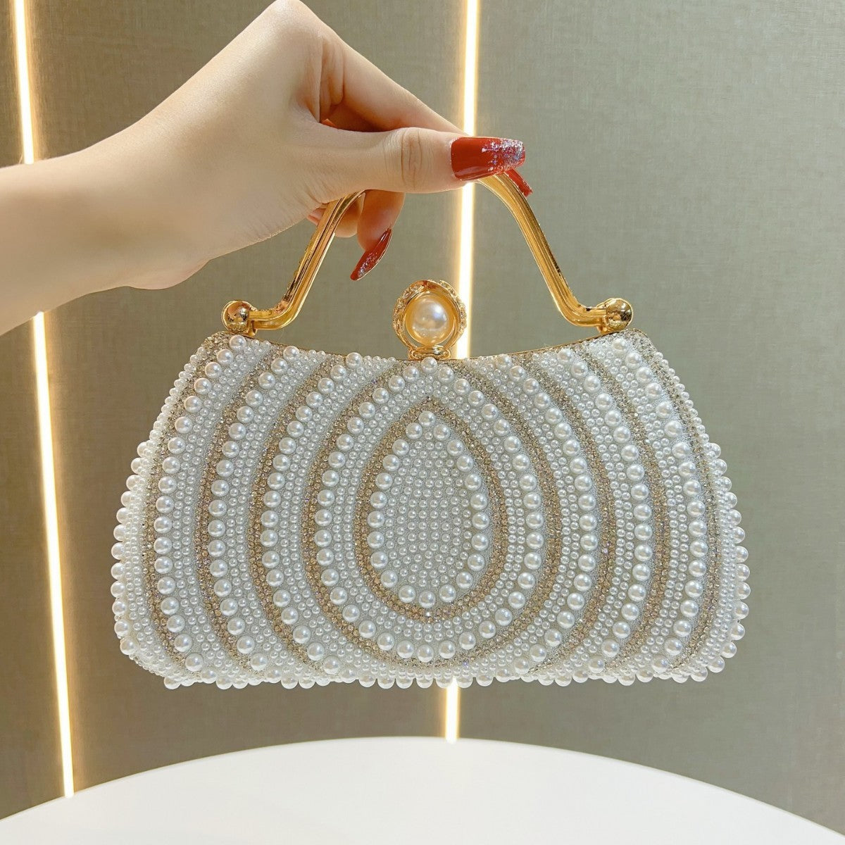 Pearl Diamond Shoulder Handbag